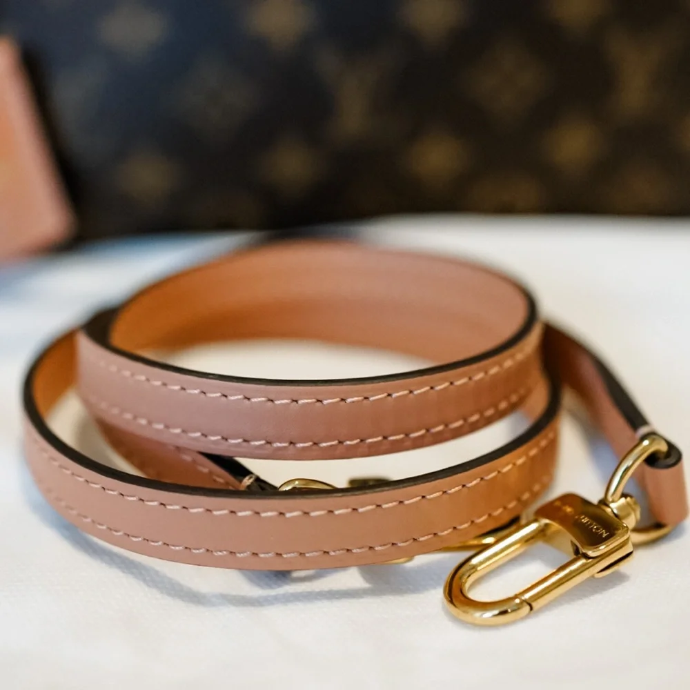 Louis Vuitton Venus Monogram Brown Sesame Tote or Shoulder Bag - Like New - Picture 4 of 15